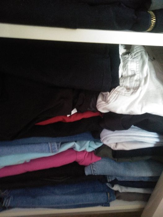 Взуття, одяг жіночий та дитячий