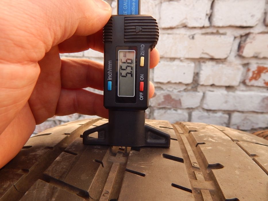 Шини 255 40 R21 Pirelli P.Zero Англія, 2016 рік 4 шт