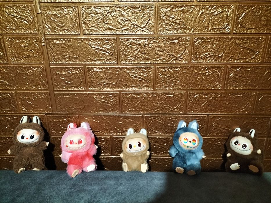 Вакуку та лабубу