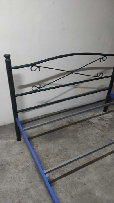 Camas casal com estrado