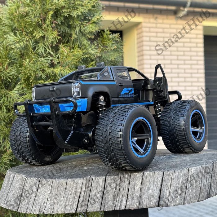 Джип на радіоуправлінні Protector Monster Truck Синій, на пульту
