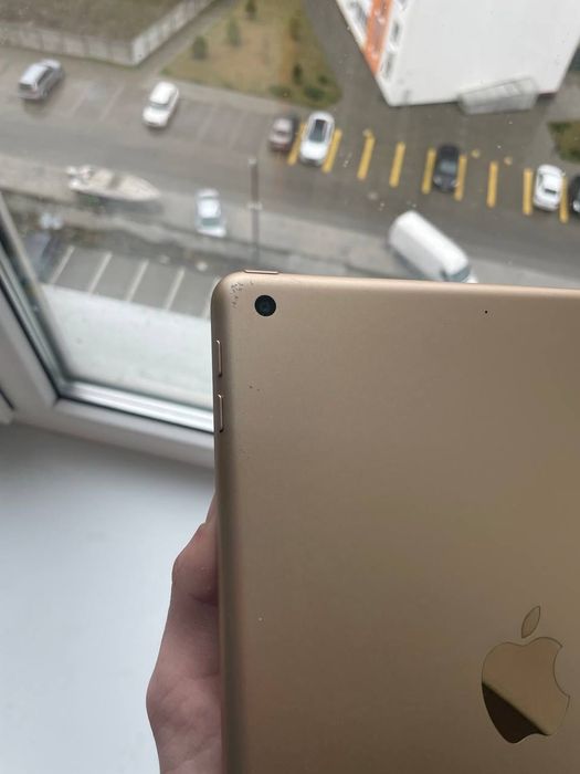 iPad 6 32gb 84% акб