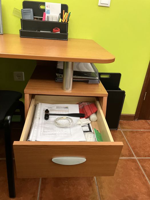 Secretaria + Cadeira