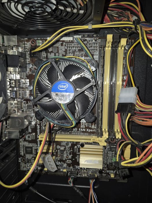 komputer ASUS B85m-G /  ntel Core i5-4430