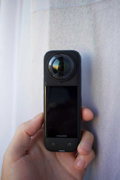 Екшен камера Insta360 x4. В ідеальному стані, майже нова. Аксесуари.