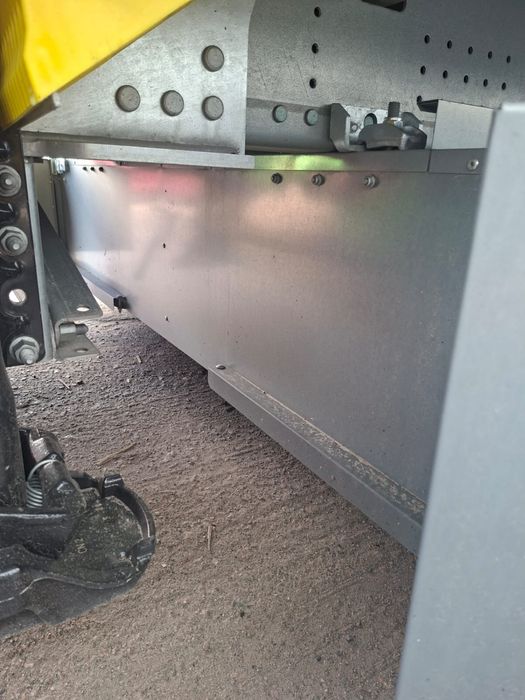 Новий палетнік полу-прицеп шміц