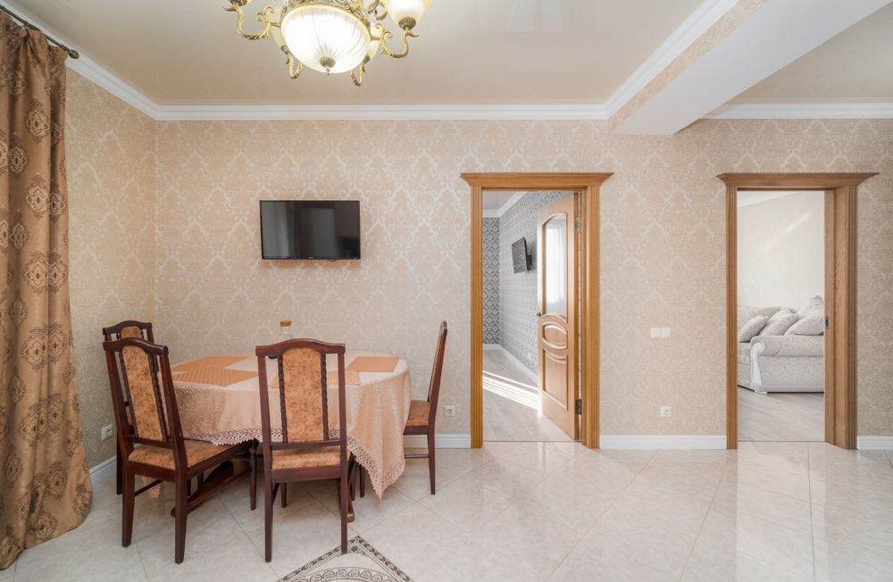 Свободна! 2 к, метро Защитников Украины, центр, аренда квартиры, посут