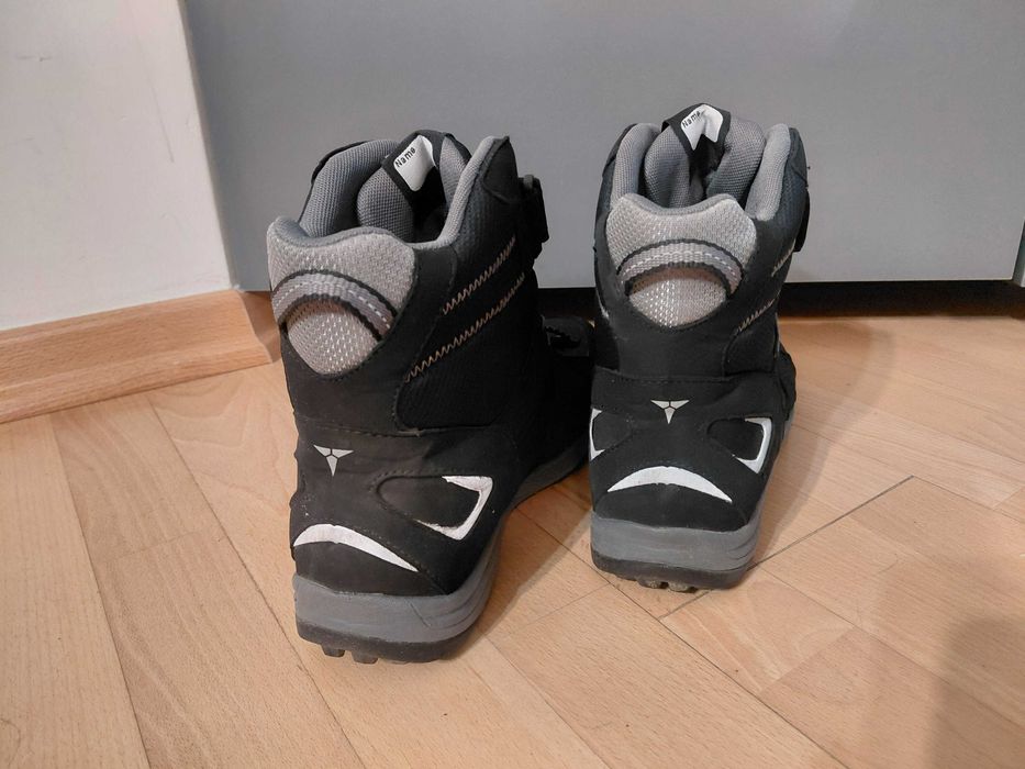 Śniegowce Treksta r. 39 goretex, ocieplane, lekkie