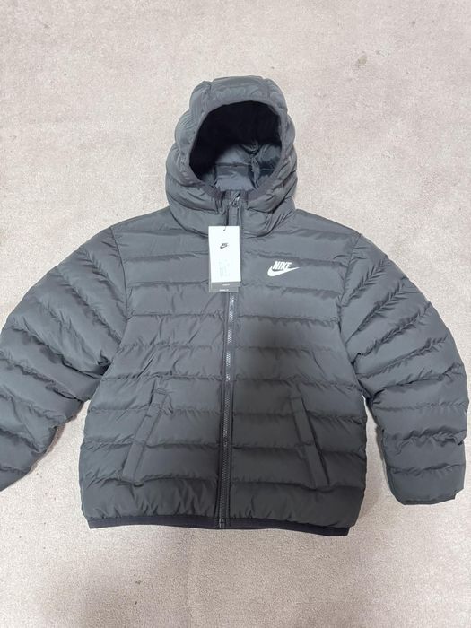 Куртка Nike хлопчику нова