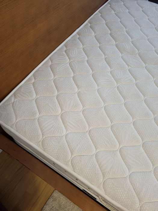 Colchão casal 140x190
