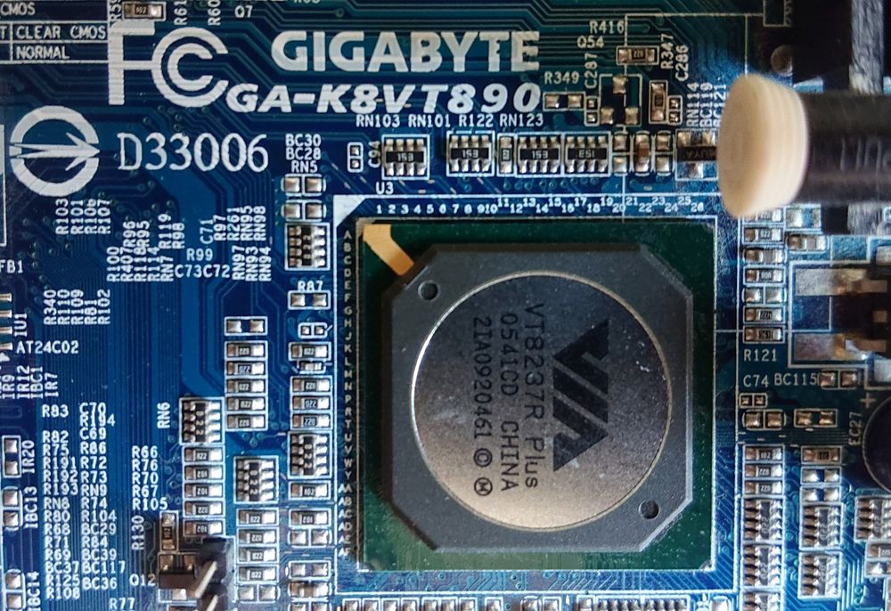 Płyta główna Gigabyte GA-K8VT890 + procesor AMD Sempron SDA2800AIO3BX