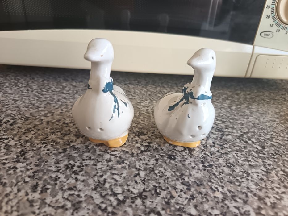 Conjunto pimenteiro e saleiro