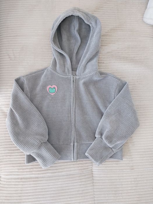 Dres 122/128 Reserved dla dziewczynki
