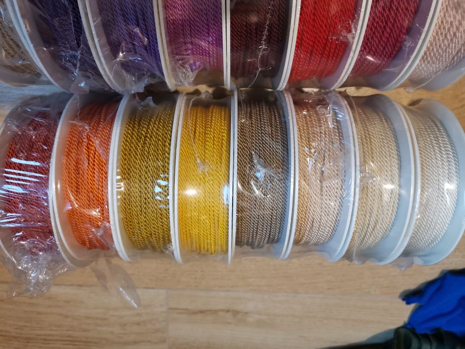 Sznurek skręcany Pega wiskoza 2 mm szpula