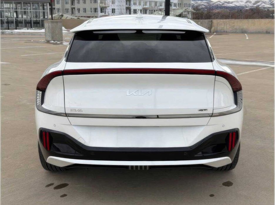 Kia EV6 GT      2024