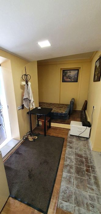 Сдам 1 - к.квартиру на Корабелов, район БСМП