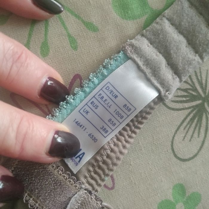 Biustonosz i figi marki viania 85/B