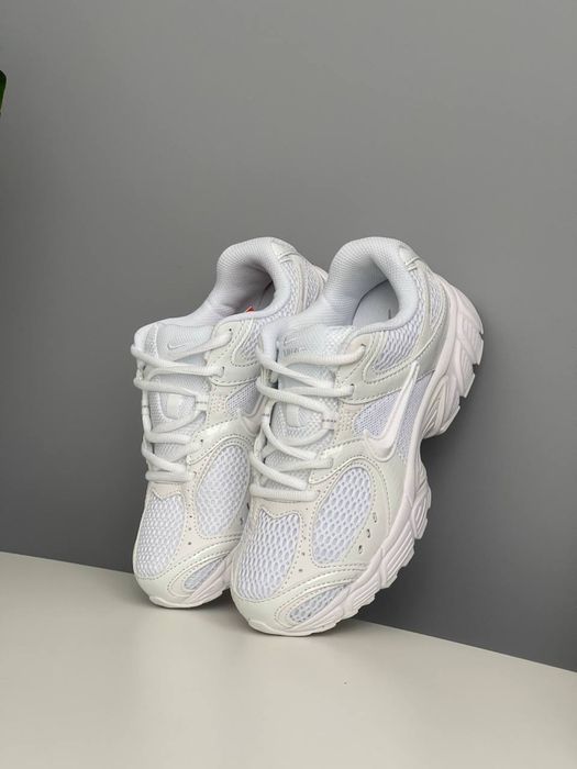 Кросівки Жіночі Чоловічі Nike V5 RNR Full White 36-45 Топ якість