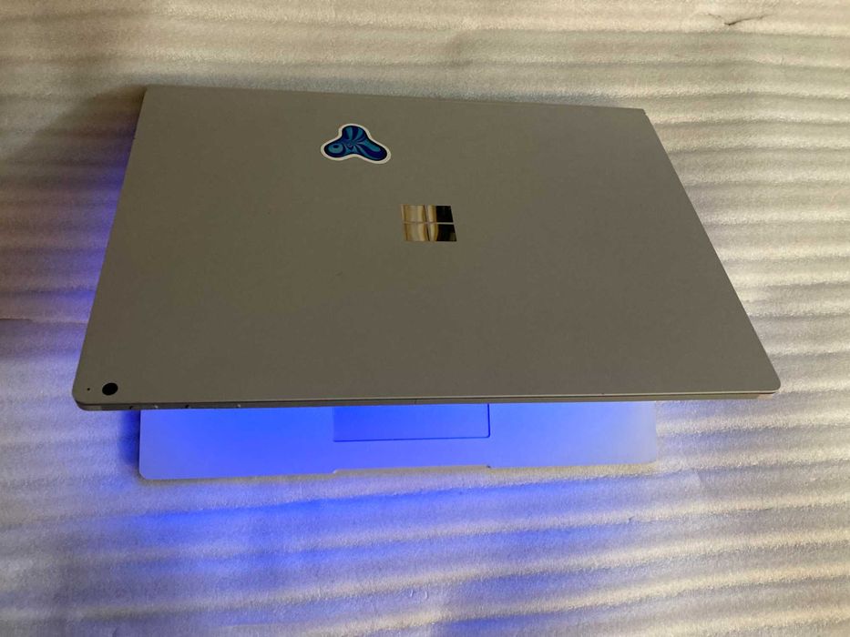 i7 — 16GB — 256 SSD — NVIDIA GTX 1060 6GB Microsoft Surface Book 2 15