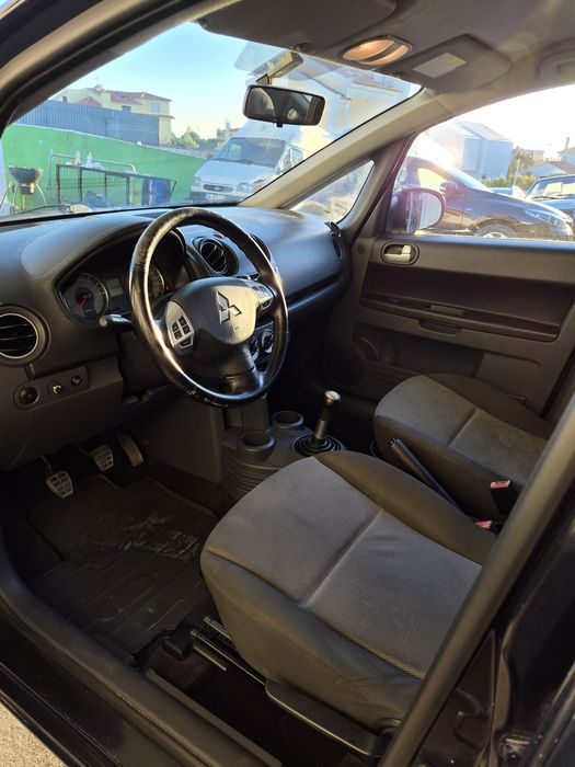 MITSUBISHI COLT 2009 140.000 km
