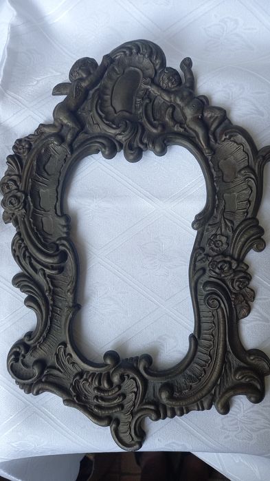 Антикварная рама для зеркала.