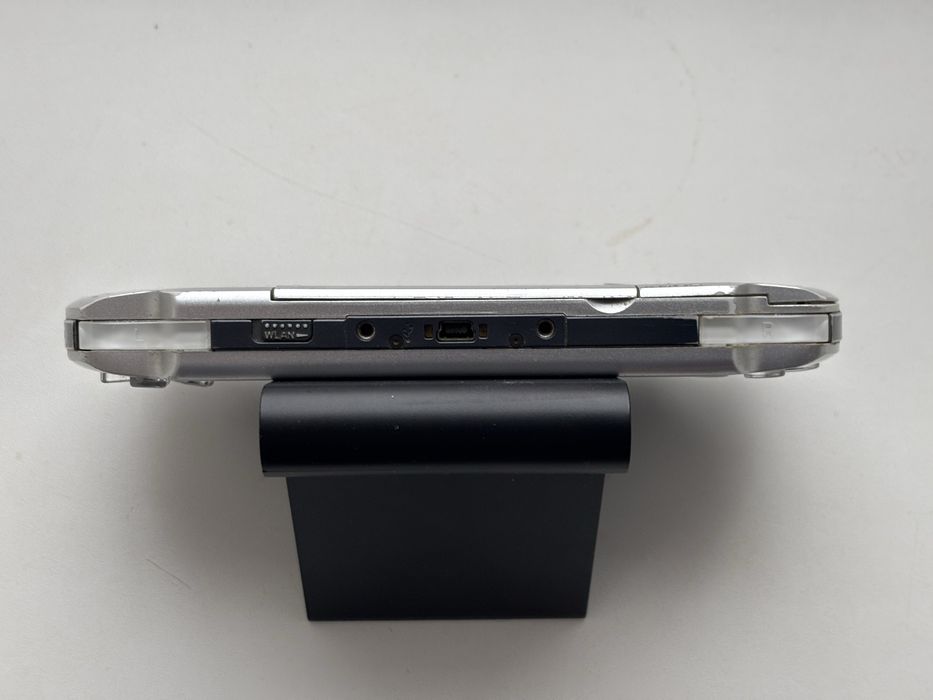 Sony PSP 3000 32 gb сірого кольору