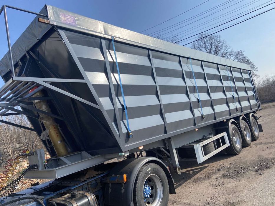 Напівпричіп самоскид