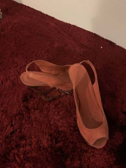 Sandalias muito bom estado