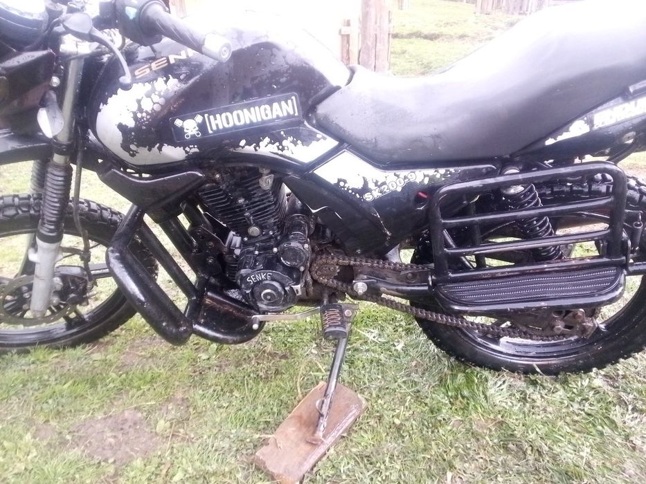 Продам мотоцикл 200 кубовий