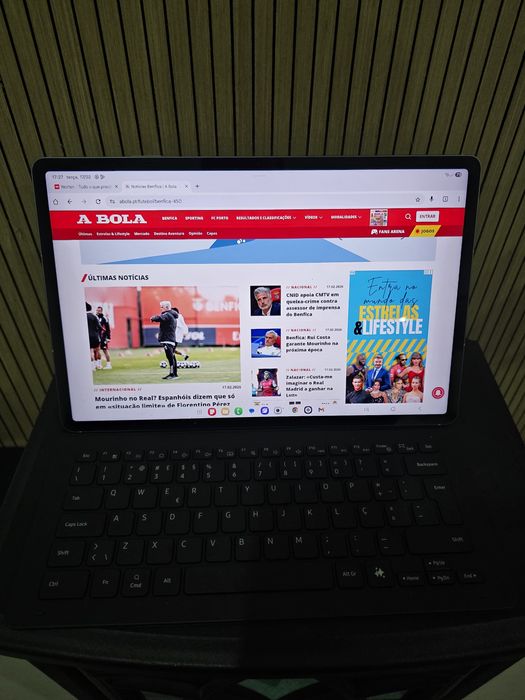 Galaxy Tab S10 FE + /versão 5g/teclado original