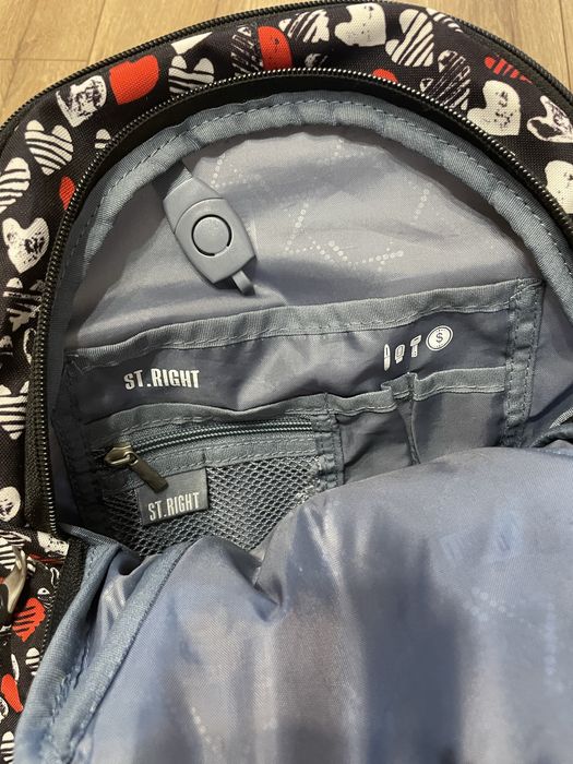 Plecak st right czarny czerwono białe serduszka