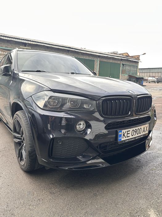 Комплект обвеса BMW X5 F15 M-Performance (Черный глянцевый) накладки