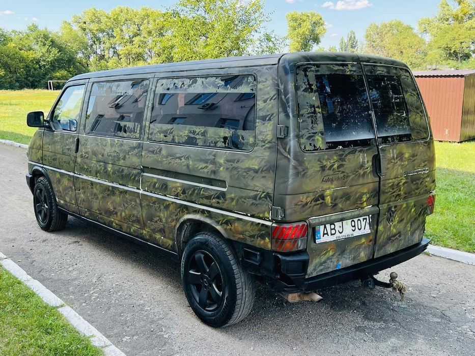 Продам автомобіль Т чёрный 2,5 дизель