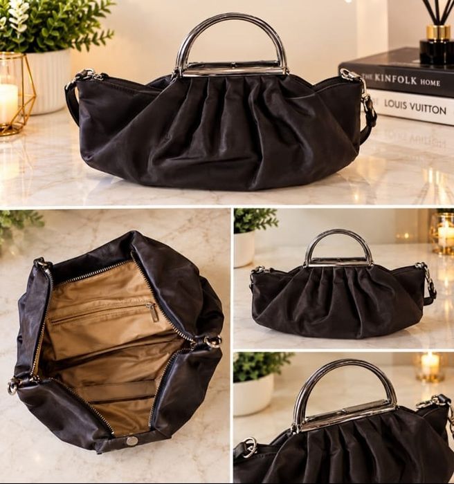 Diversas bolsas, varias cores