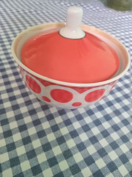 Продам цукорницю