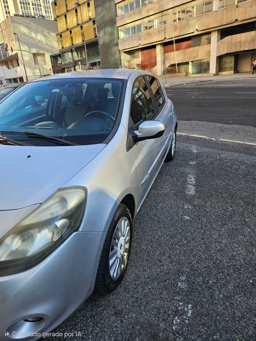 Renault Clio 1.1 Gasolina | 2012 | Pronto a Fazer Muitos Mais Quilómetros