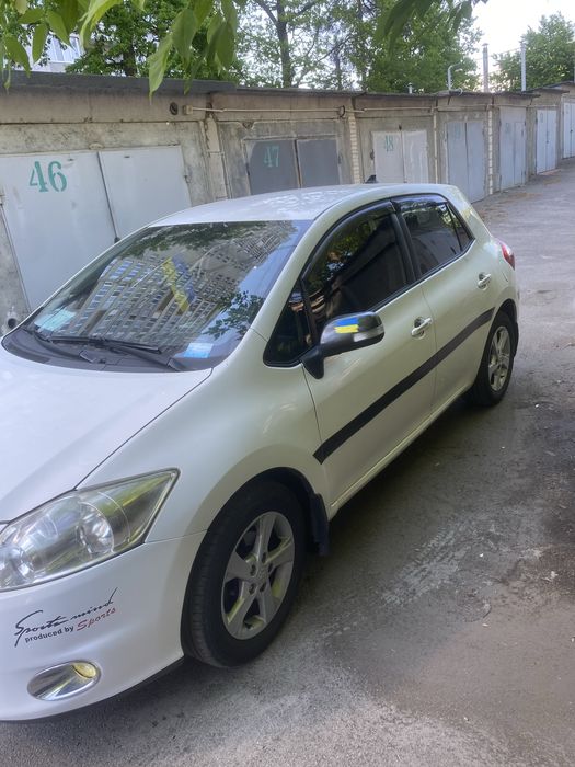 Toyota auris  АКП сів і поїхав