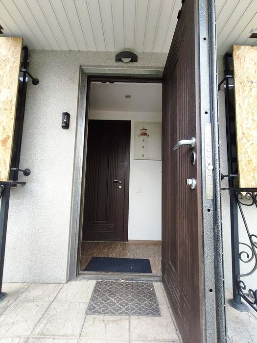 Продажа 3-к, Александровский район, ул. Глиссерная