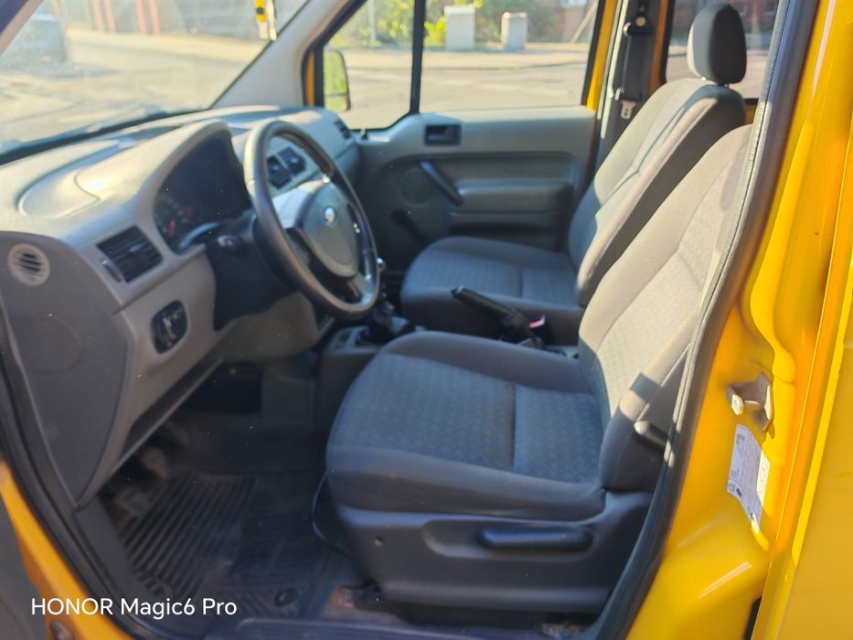 Ford Tourneo connect 1,8 Benz 5 osobowy