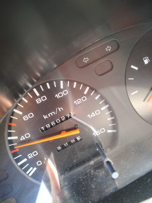 Vendo nissan vanttte