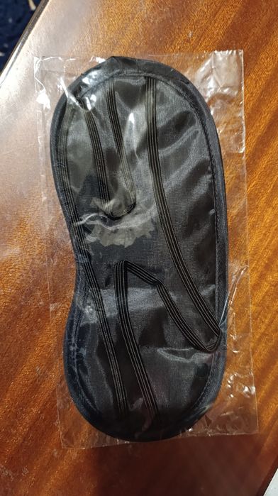 Черная маска для сна