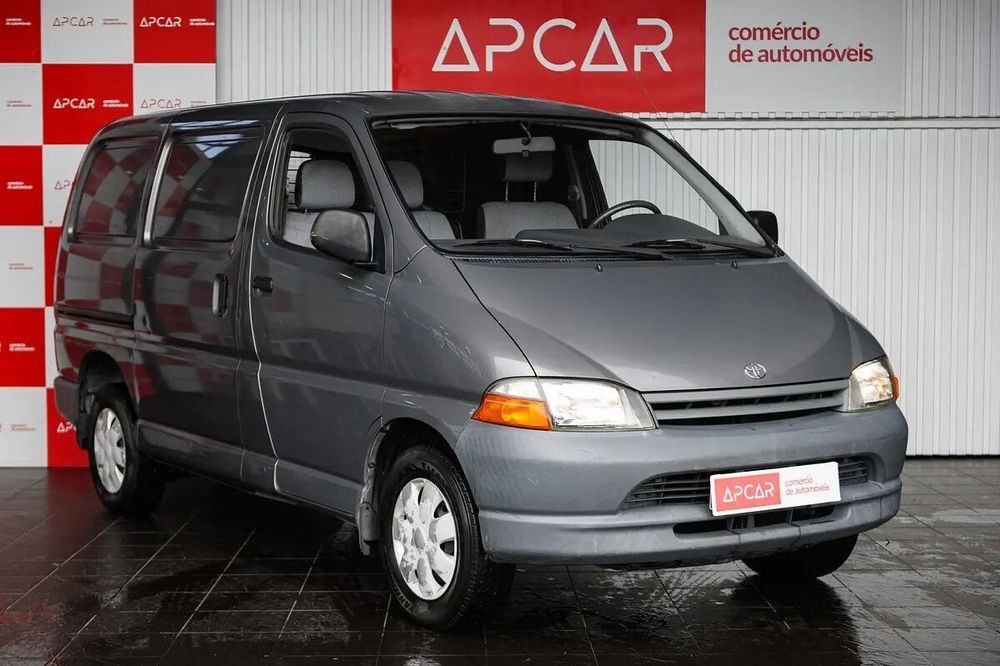 Toyota HiAce 2.4 D LXH12LG