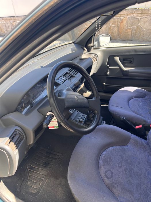 Renault Clio 1994 — photo 2
