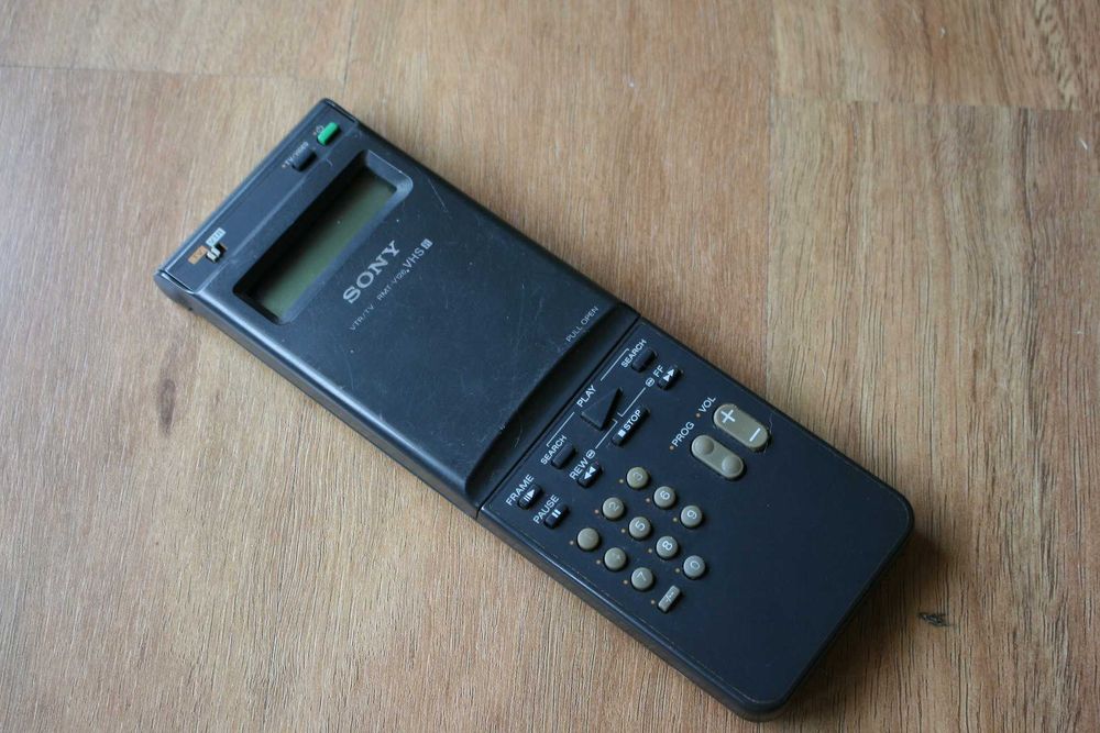 Comando Sony RMT-V126 para televisão e videogravador