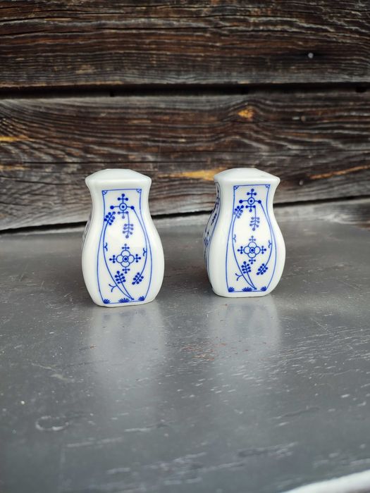Porcelanowa solniczka i pieprzniczka wzór słomkowy - P6