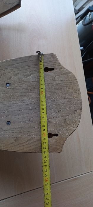 Wieszak haki mosiężne na dębowych rozetach
