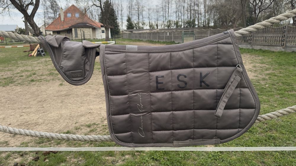 komplet eskadron vs full