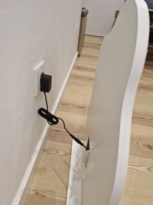 Espelho com iluminação, lacado a branco