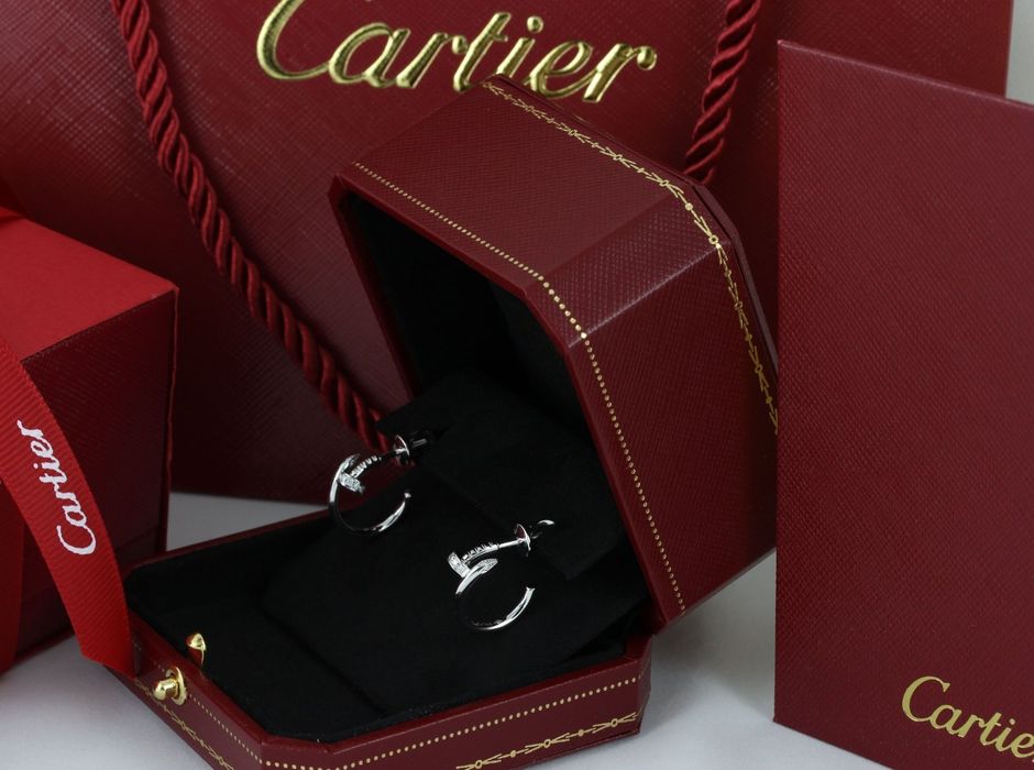 Золотые серьги Cartier Juste un Clou (Гвоздь) с бриллиантами