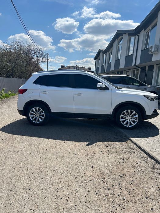 Авто FAW bestune x40